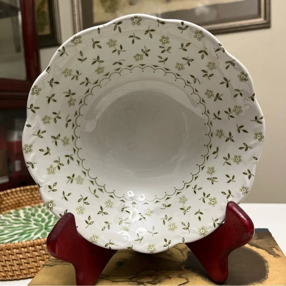 Vintage J&G Meakin “forget me‎ not” teacup saucer and bowl set